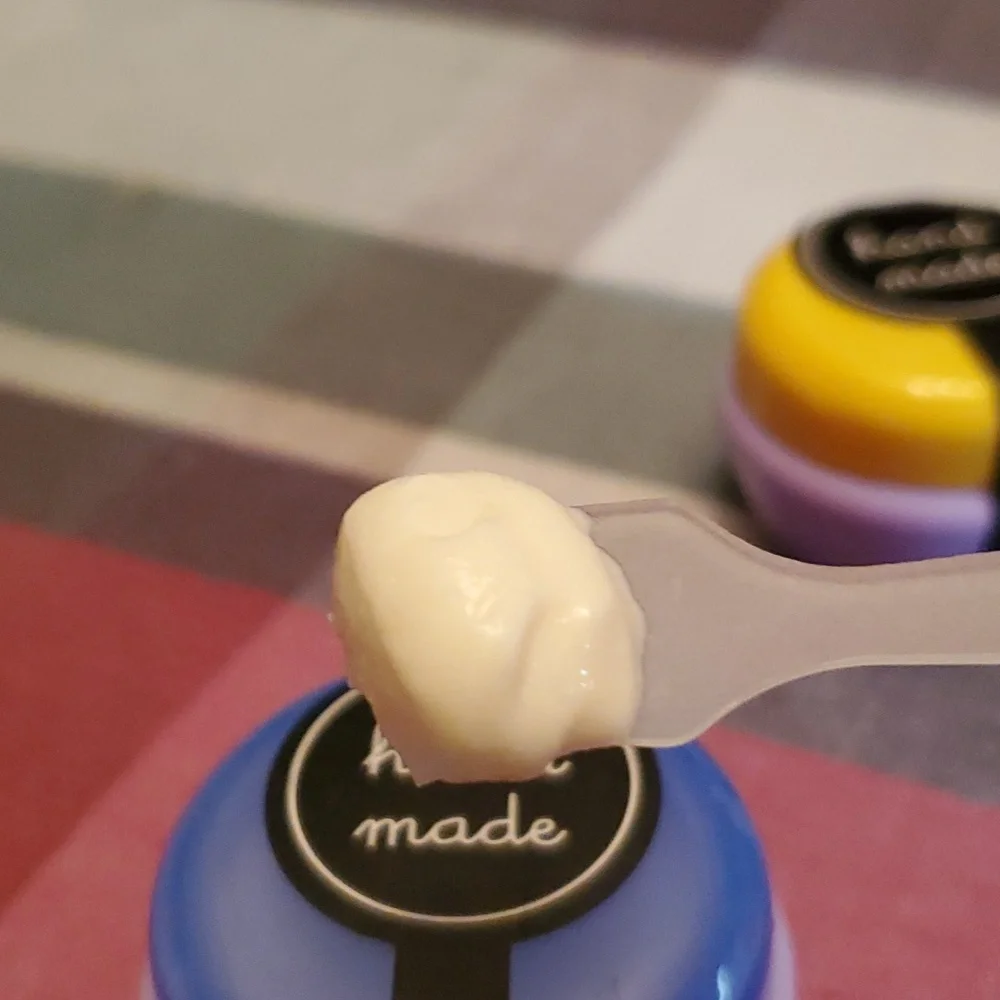 4oz Coco - Butter Handed lotion - Picture 3 of 3